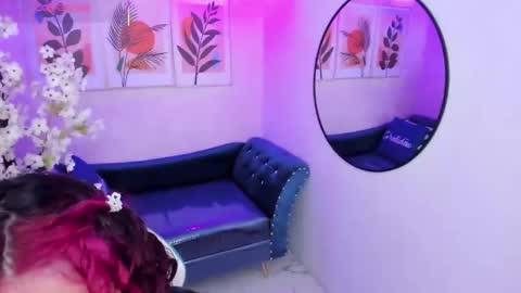 Snapshot of theia_moon_ chatting on October 17, 1:48 pm Theia online show from October 17, 1:48 pm