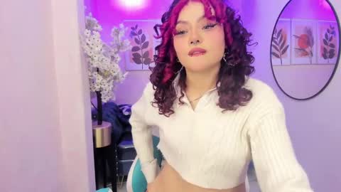 Snapshot of theia_moon_ chatting on October 9, 2:11 pm Theia online show from October 9, 2:11 pm