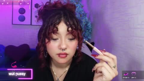 Snapshot of theia_moon_ chatting on October 4, 4:05 pm Theia online show from October 4, 4:05 pm