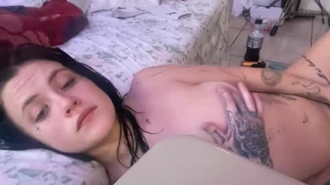 thejennataylor online show from March 8, 4:22 pm