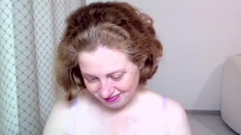 Ella online show from November 2, 7:41 am