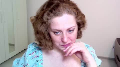 Snapshot of theladysblush chatting on February 26, 4:16 pm Ella online show from February 26, 4:16 pm