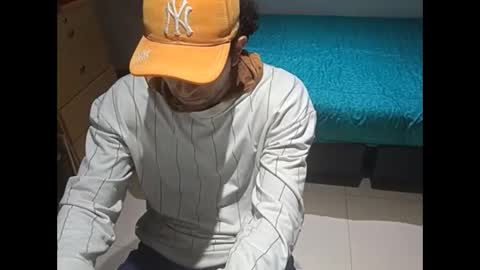 thelong gutxxx online show from April 16, 12:22 am