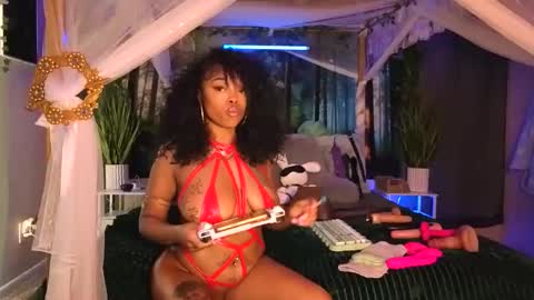 thelovelybrown online show from February 12, 5:38 pm