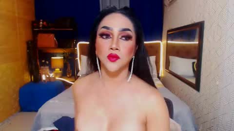 thelustqueen online show from February 17, 2:28 pm