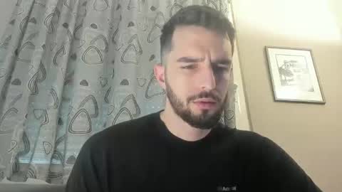 themmistokles online show from December 5, 11:55 am