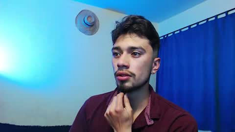 Theo online show from November 22, 7:01 pm