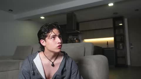  THEO- MATEO  online show from February 24, 11:08 pm