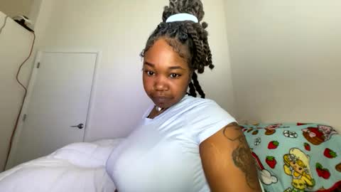 THEONEANDONLYDOLL online show from March 2, 8:04 pm