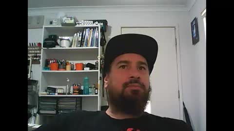 Snapshot of theozbeardguy chatting on January 31, 2:26 am aussiebeard online show from January 31, 2:26 am