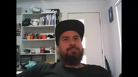 Snapshot of theozbeardguy chatting on February 4, 1:45 am aussiebeard online show from February 4, 1:45 am
