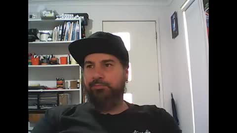 Snapshot of theozbeardguy chatting on December 3, 2:53 am aussiebeard online show from December 3, 2:53 am