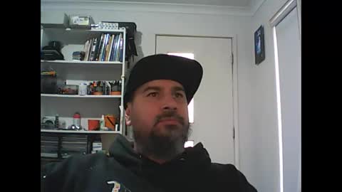 Snapshot of theozbeardguy chatting on October 1, 1:59 am aussiebeard online show from October 1, 1:59 am