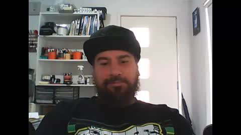 Snapshot of theozbeardguy chatting on January 28, 12:36 am aussiebeard online show from January 28, 12:36 am