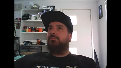 Snapshot of theozbeardguy chatting on February 6, 12:43 am aussiebeard online show from February 6, 12:43 am