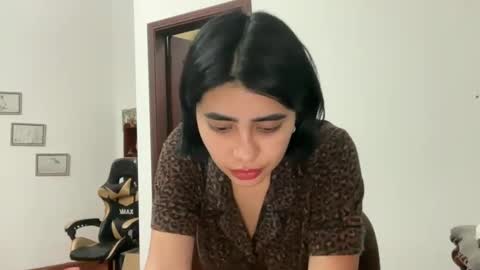 Snapshot of therealcamilabaddie chatting on February 12, 5:15 am therealcamilabaddie online show from February 12, 5:15 am