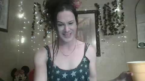 sillymillie0 online show from November 13, 11:51 pm