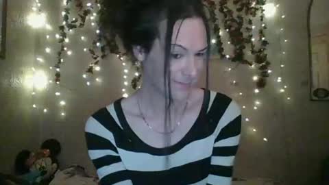Snapshot of thesillymillie chatting on March 5, 4:56 am sillymillie0 online show from March 5, 4:56 am