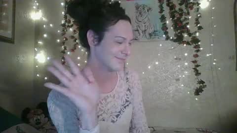 Snapshot of thesillymillie chatting on January 4, 9:09 pm sillymillie0 online show from January 4, 9:09 pm