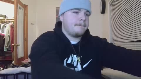 theskeetr27 online show from January 2, 5:24 am