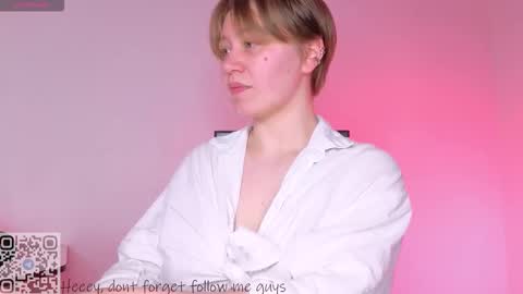 Lucia online show from March 19, 7:14 am