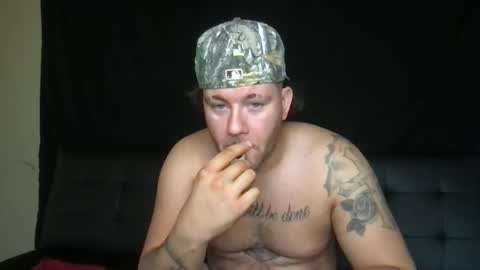 Snapshot of theviberoom chatting on September 18, 3:16 pm The Vibe Room online show from September 18, 3:16 pm