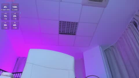 Liz online show from October 31, 11:16 pm