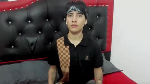 Snapshot of thiago_divine_anki chatting on October 20, 9:09 pm thiago_divine_anki online show from October 20, 9:09 pm