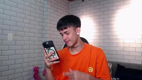 Snapshot of thiago_hard chatting on October 1, 7:35 pm Thiago online show from October 1, 7:35 pm