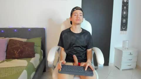 Manuel online show from February 7, 7:11 am