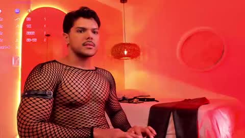 Snapshot of thiago_mercer chatting on September 22, 11:03 am Thiago online show from September 22, 11:03 am