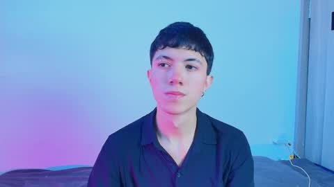Snapshot of thiago_n_sam chatting on September 28, 9:35 pm thiago_n_sam online show from September 28, 9:35 pm