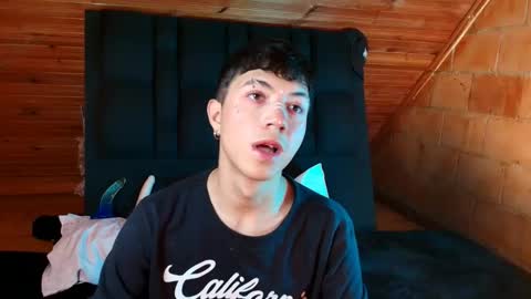 Snapshot of thiago_n_sam chatting on October 16, 5:56 pm thiago_n_sam online show from October 16, 5:56 pm