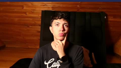 Snapshot of thiago_n_sam chatting on October 15, 7:00 am thiago_n_sam online show from October 15, 7:00 am