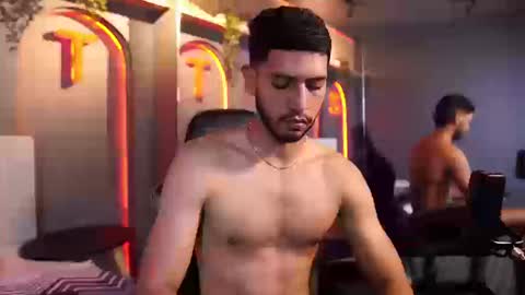 Thiago online show from January 7, 5:40 pm