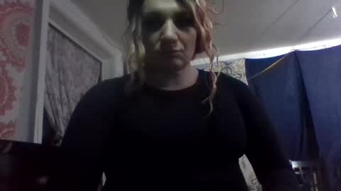 thickandjuicy2100 online show from December 5, 6:45 am