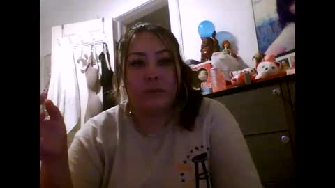 Snapshot of thickassazn93 chatting on December 7, 10:23 pm thickassazn93 online show from December 7, 10:23 pm