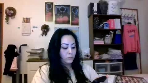 Snapshot of thickassazn93 chatting on September 29, 6:29 pm thickassazn93 online show from September 29, 6:29 pm