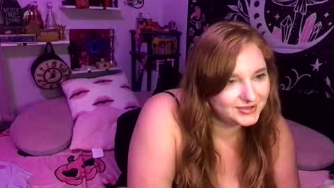 Snapshot of thickgingergoddess chatting on September 13, 2:47 am Ariel online show from September 13, 2:47 am