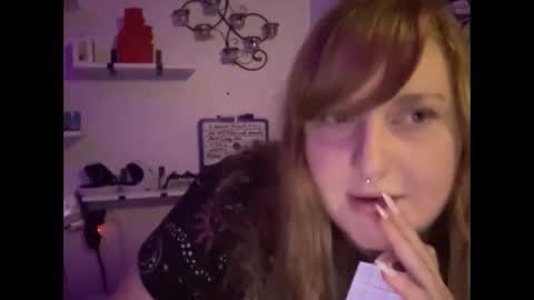 Snapshot of thickgingergoddess chatting on February 22, 8:53 pm Ariel online show from February 22, 8:53 pm