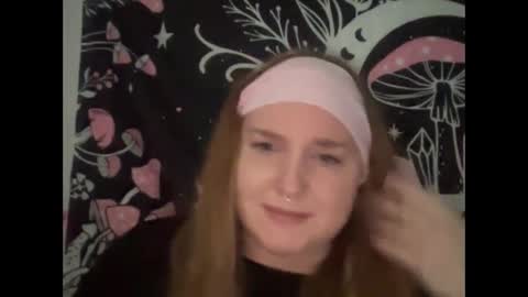 Snapshot of thickgingergoddess chatting on February 7, 9:37 pm Ariel online show from February 7, 9:37 pm