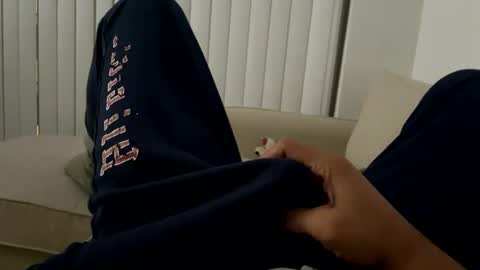 Snapshot of thickmo12 chatting on September 20, 4:37 am Thick-Mo online show from September 20, 4:37 am