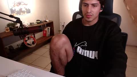 thieves_us online show from February 11, 2:37 am