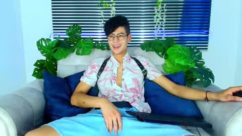 Thiago Saenzz online show from March 10, 5:06 pm