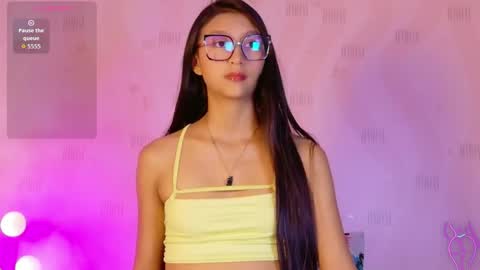 Eva  online show from April 11, 1:15 pm