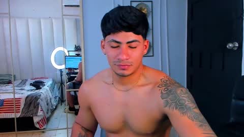 MICHAEL AND CRISS online show from October 19, 1:38 pm