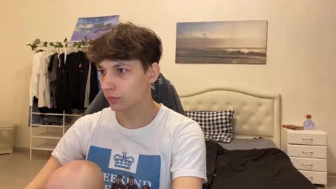 Snapshot of thomas617826 chatting on October 2, 8:40 pm Thomas Hill online show from October 2, 8:40 pm