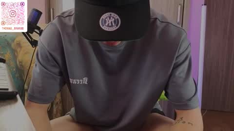 Snapshot of thomas__brandd1 chatting on September 20, 8:01 pm thomas brandd1 online show from September 20, 8:01 pm