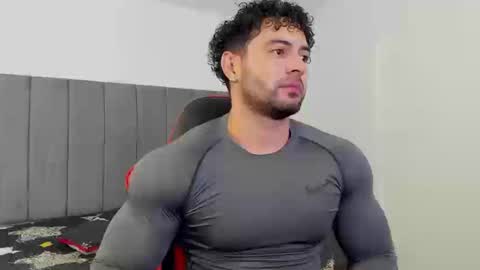 Snapshot of thomas_brandon chatting on September 26, 11:46 pm Thomas Brandon online show from September 26, 11:46 pm