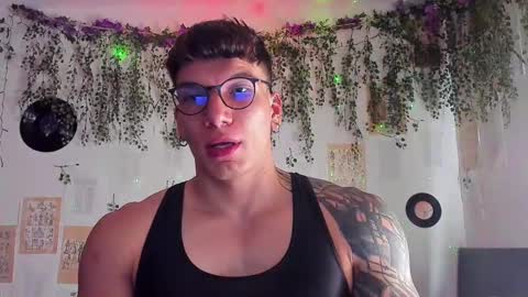 Snapshot of thomas_fuckboy chatting on March 6, 10:52 am Thomas Grey online show from March 6, 10:52 am